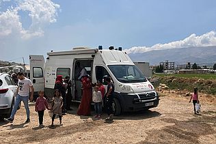 Mobile Klinik von Amel in der Bekaa-Ebene.